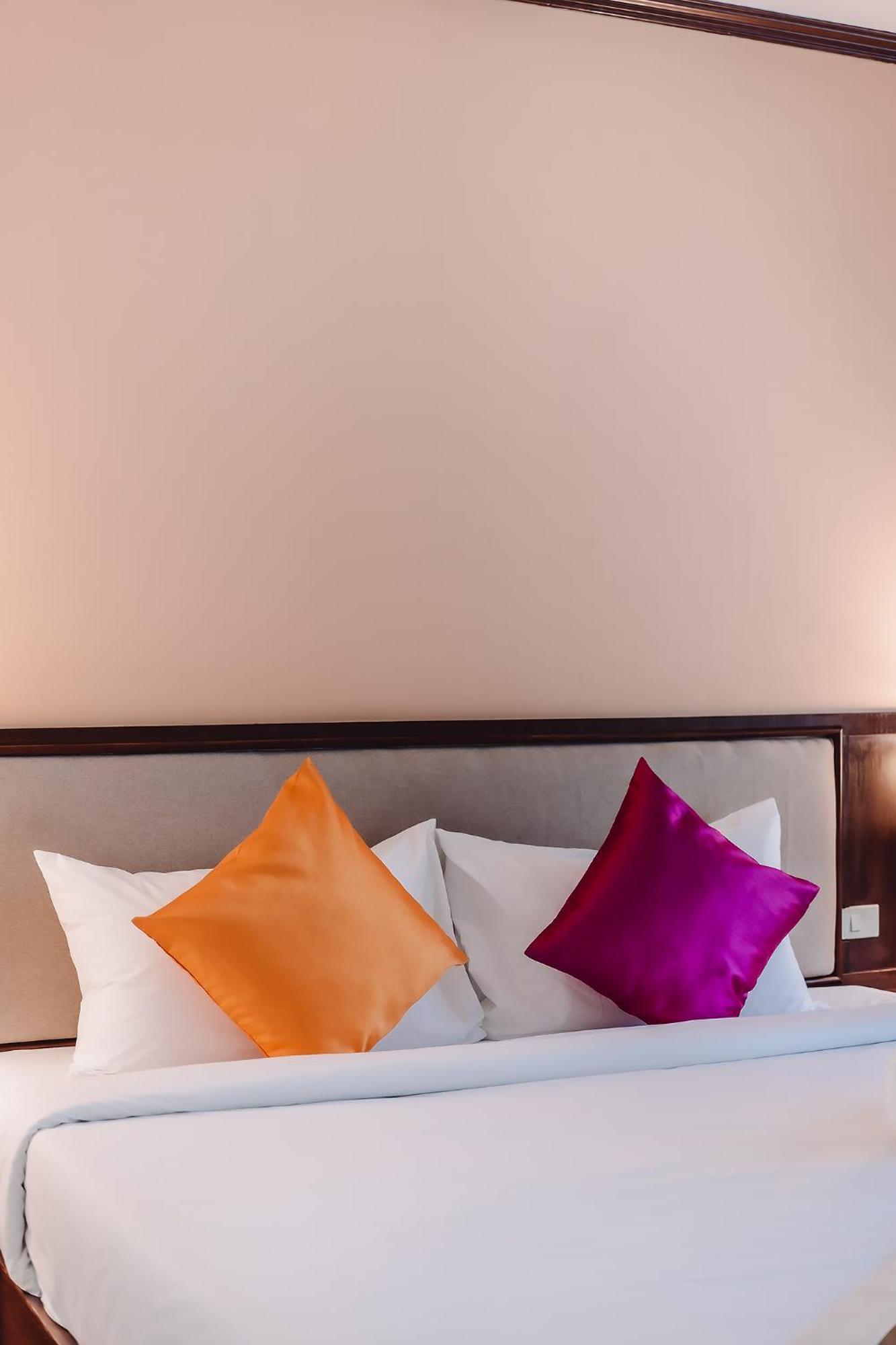 Bauman-Ville Hotel Patong מראה חיצוני תמונה