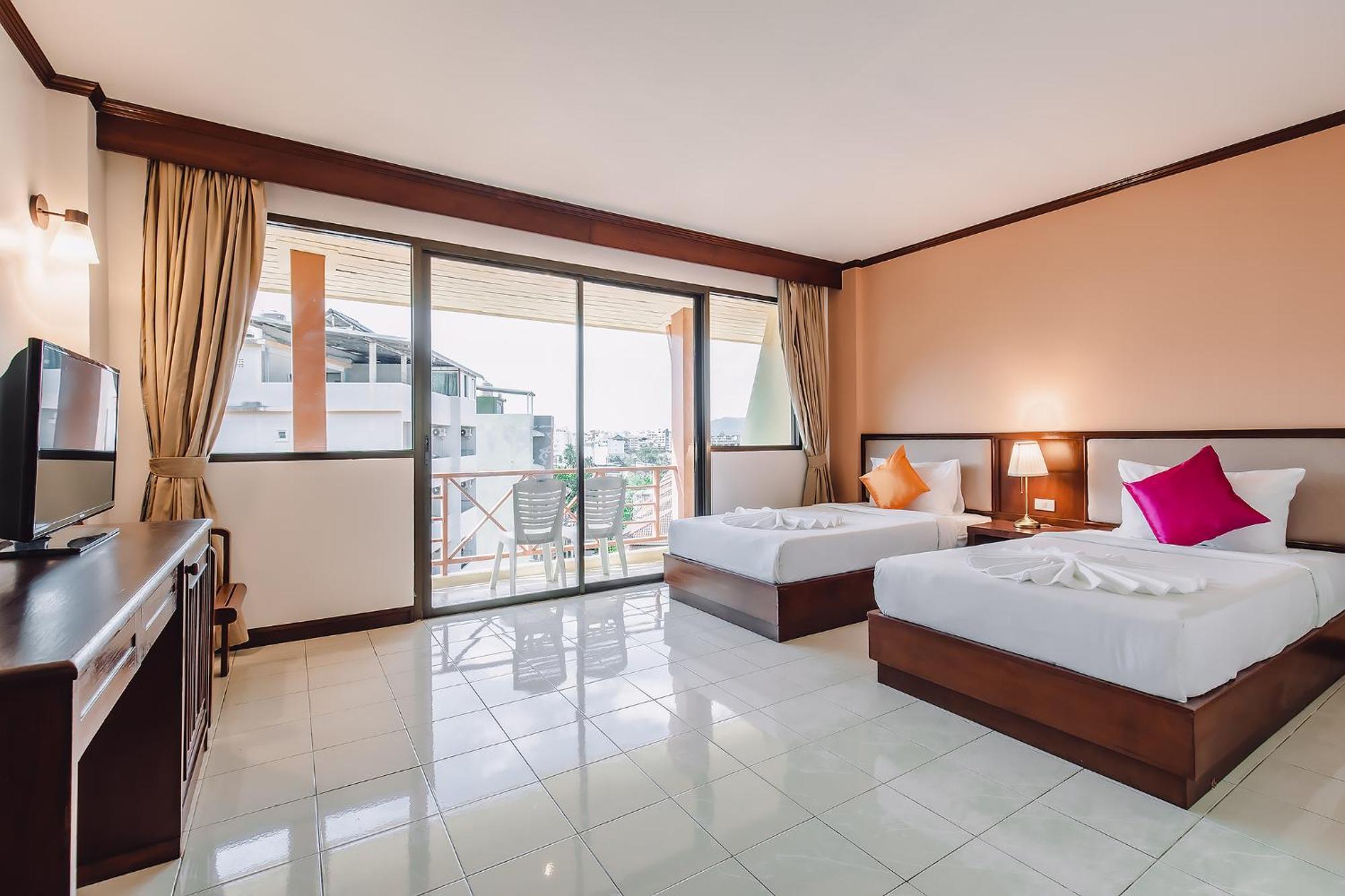 Bauman-Ville Hotel Patong מראה חיצוני תמונה