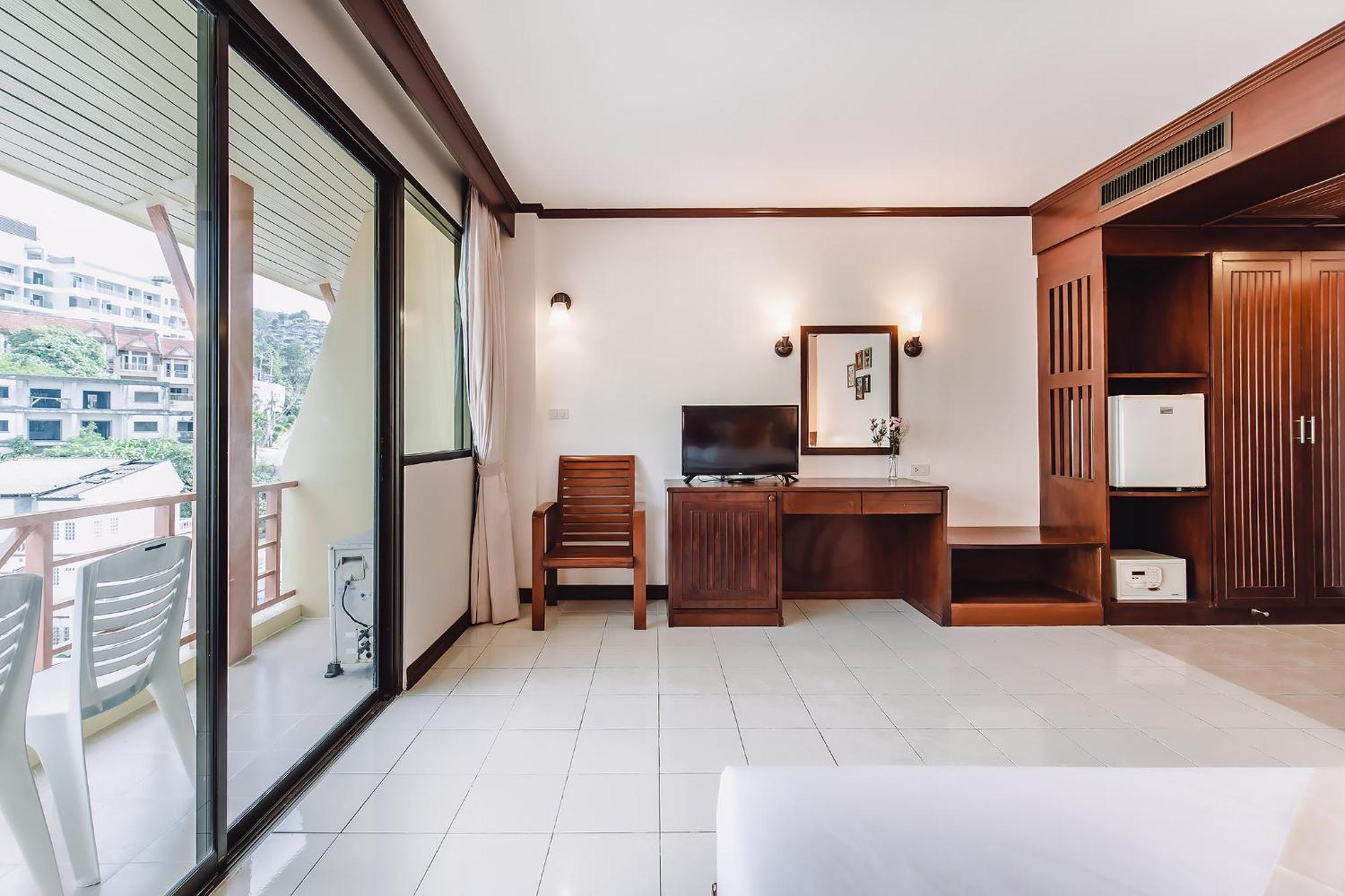 Bauman-Ville Hotel Patong מראה חיצוני תמונה