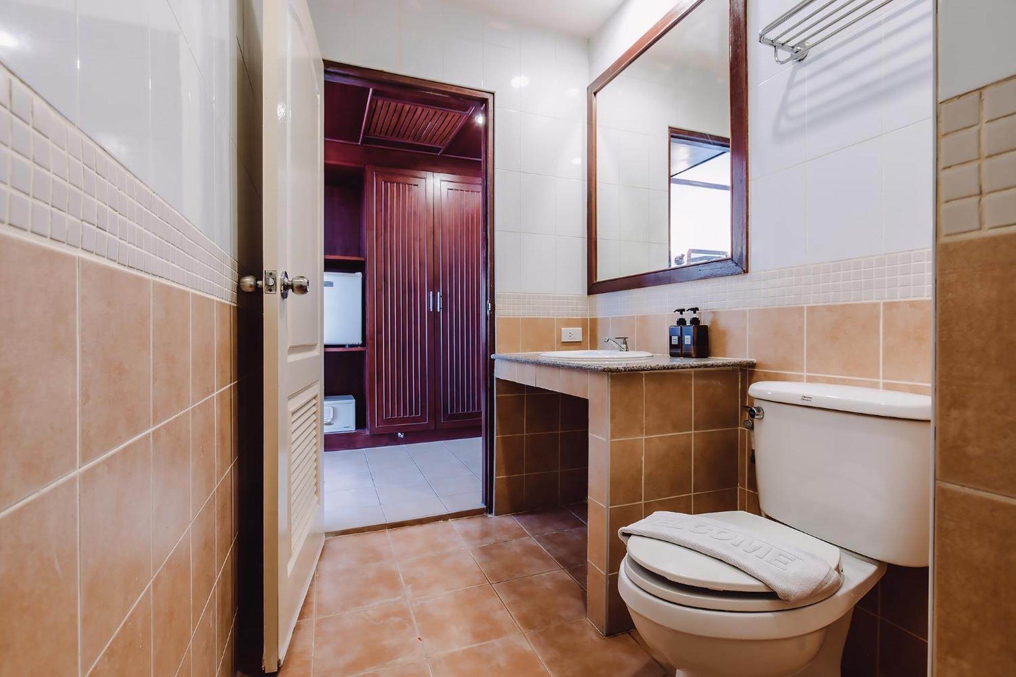 Bauman-Ville Hotel Patong מראה חיצוני תמונה
