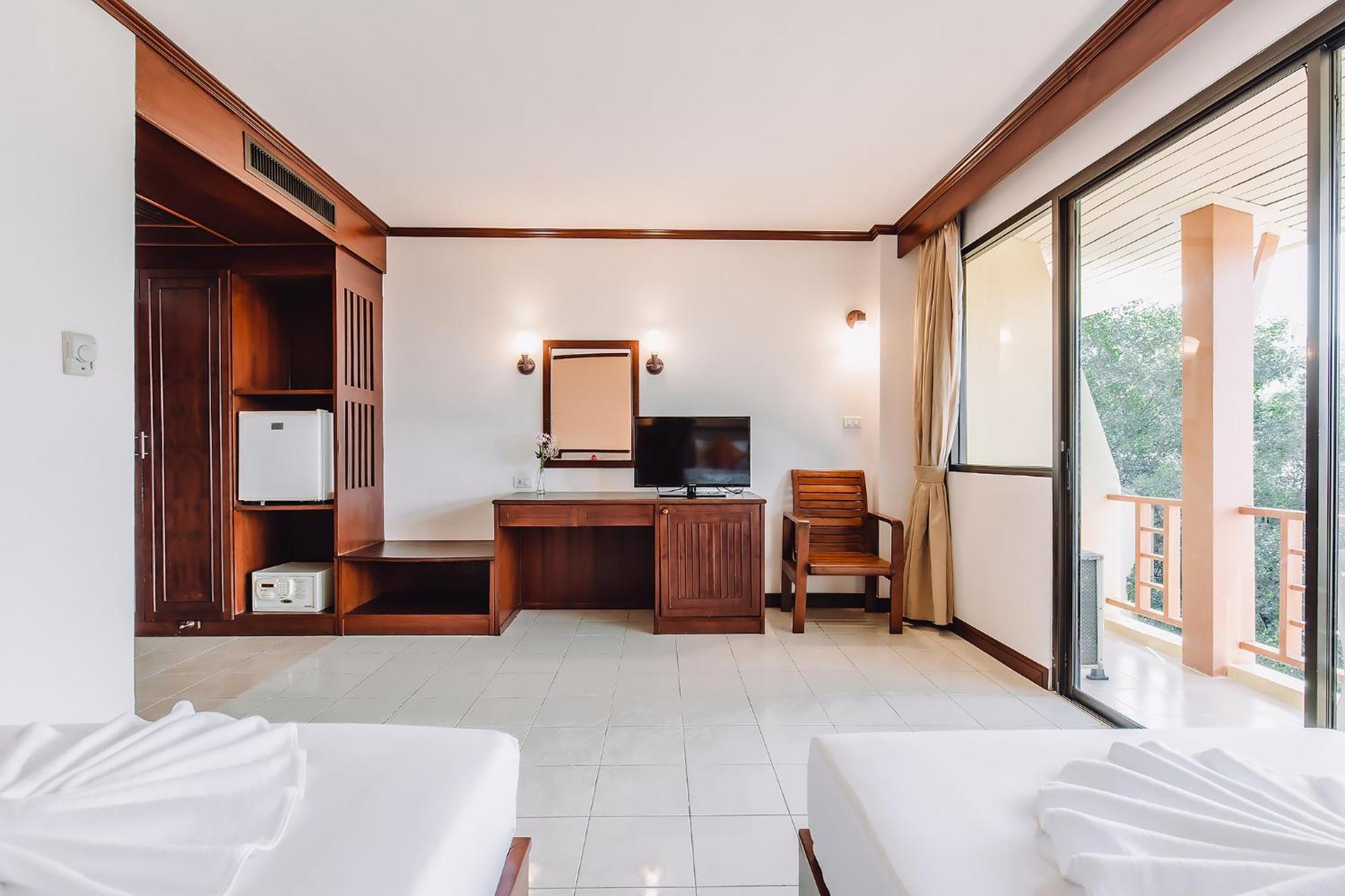 Bauman-Ville Hotel Patong מראה חיצוני תמונה