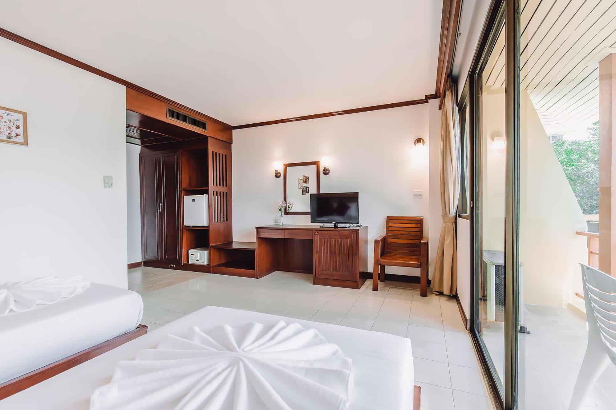 Bauman-Ville Hotel Patong מראה חיצוני תמונה