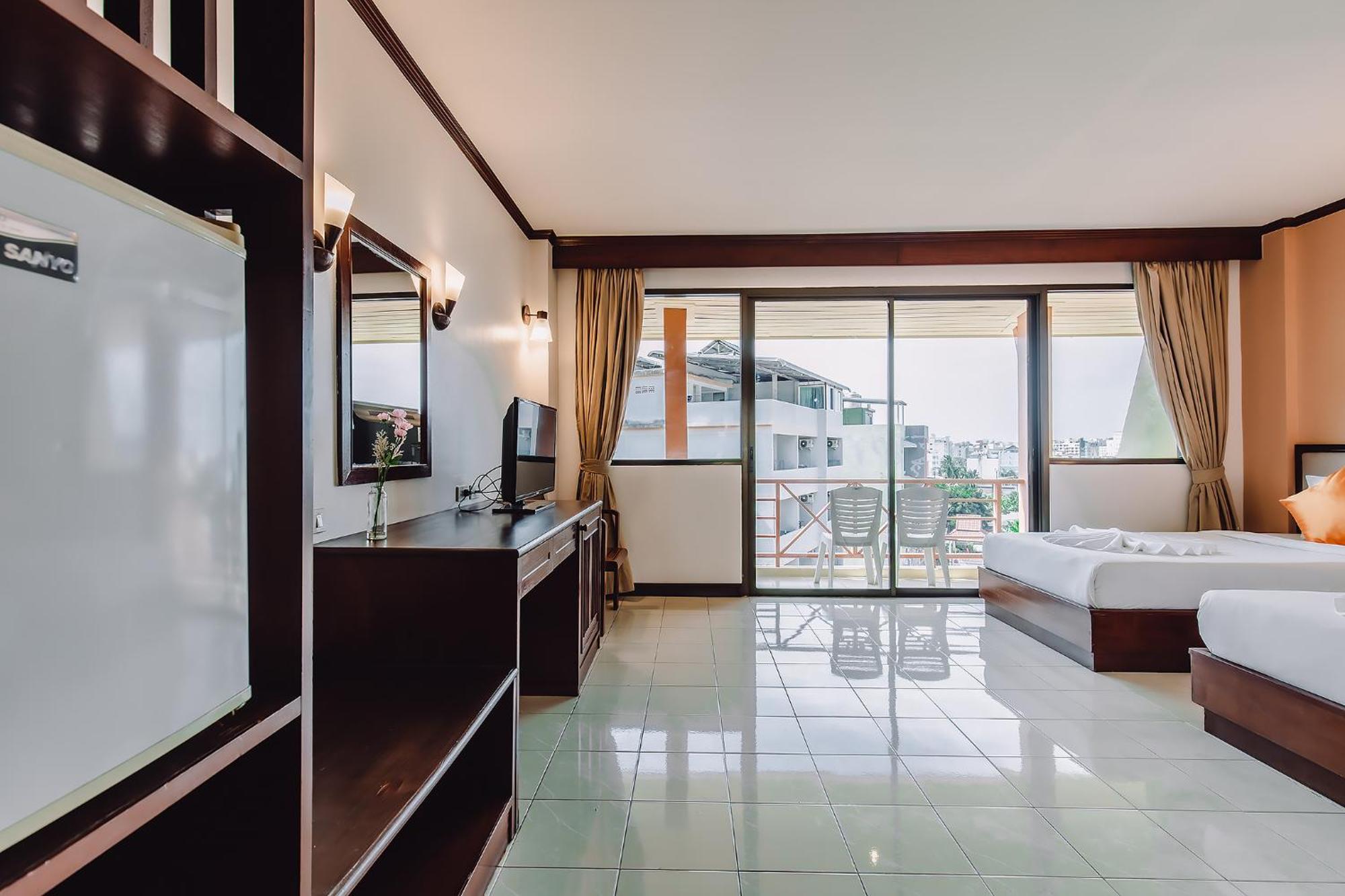 Bauman-Ville Hotel Patong מראה חיצוני תמונה